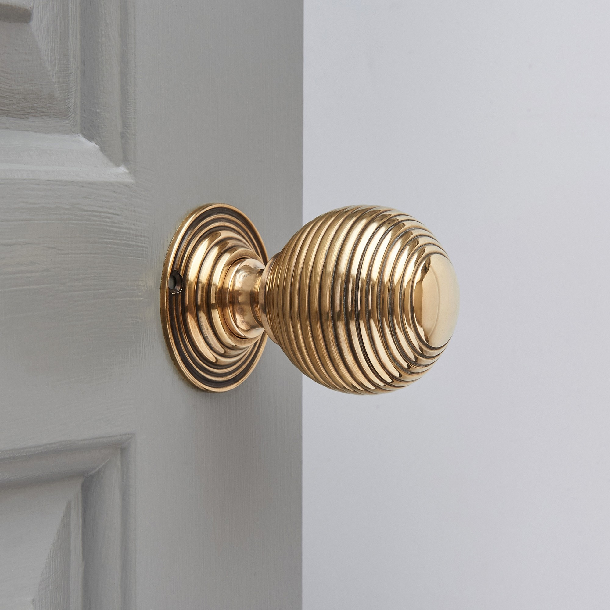 Beehive Curtain Finials - Polished Brass House of Brass Ltd