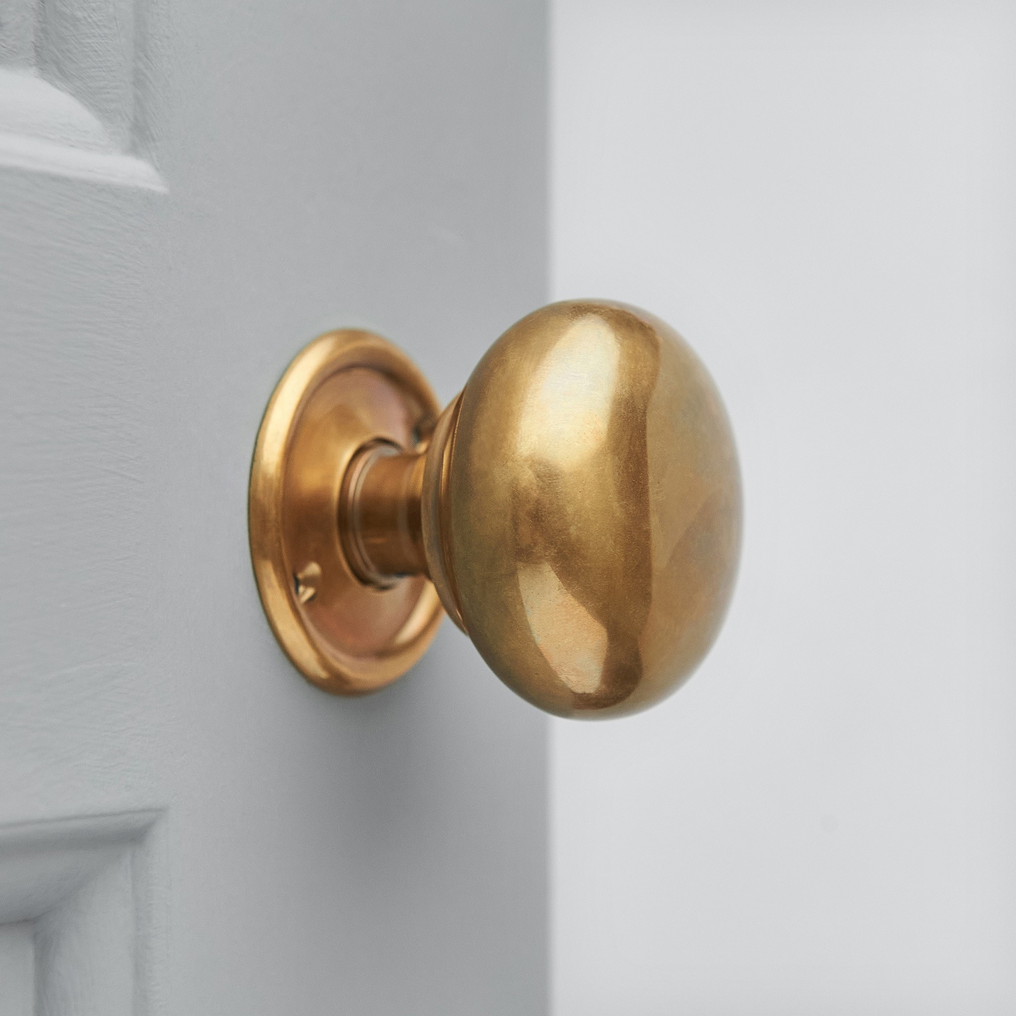 Cottage Bun Door Knobs (Pair) - Antique Brass