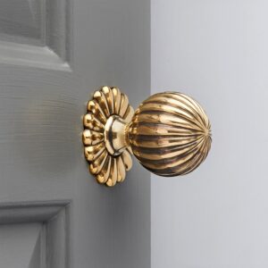 flower door knob pair brass 300x300